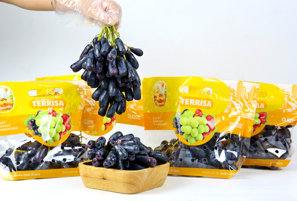 TERRISA Classic Sweet Sapphire Australia Grapes